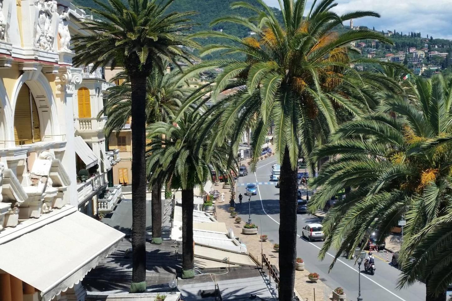Blurapallo Luaran gambar