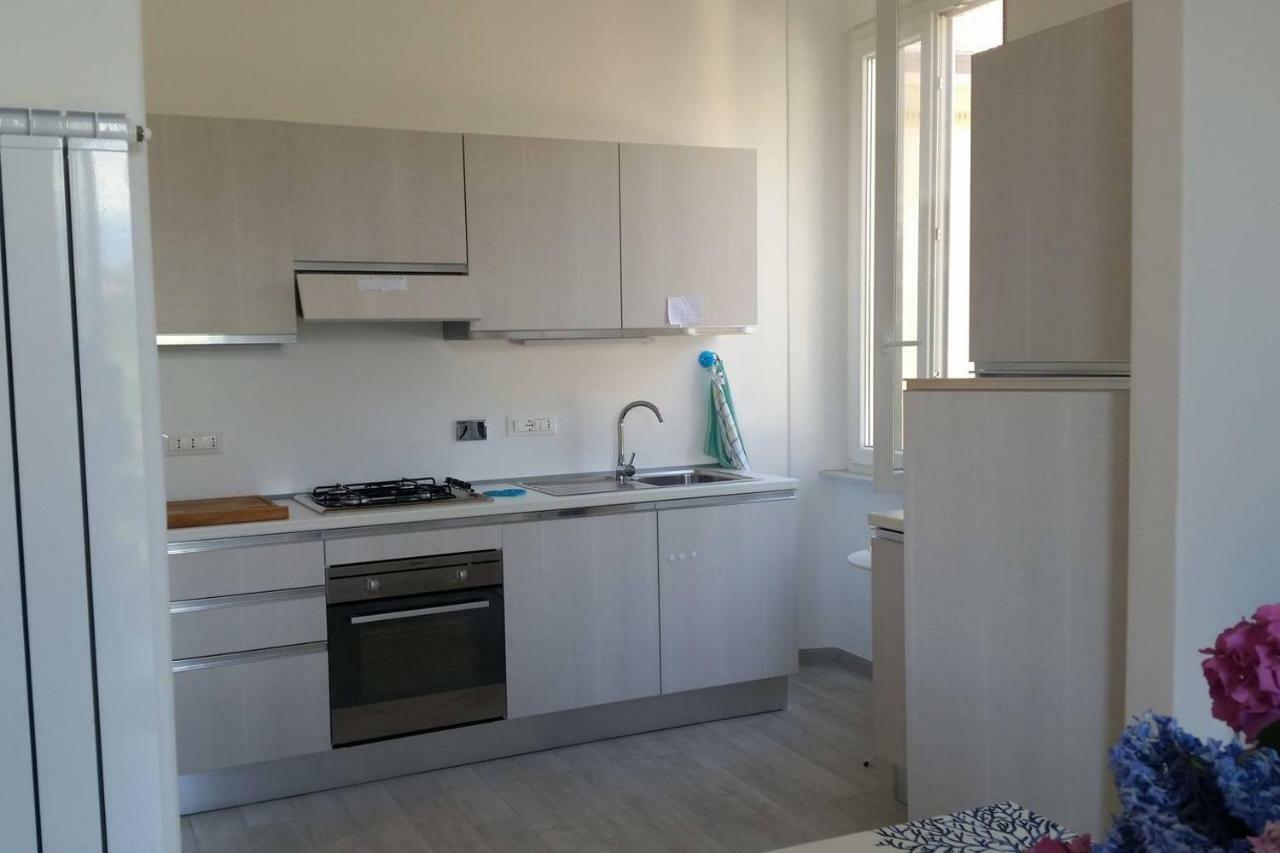 Blurapallo Luaran gambar
